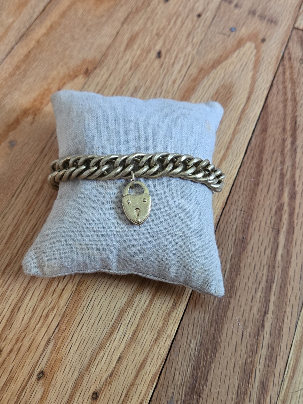 Stella & Dot Gold Heart Padlock Curb Bracelet